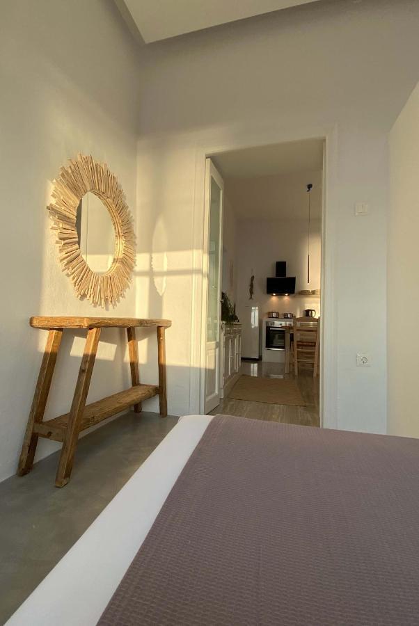 Lyra Seafront Apartment , Paroikia Town Center Zewnętrze zdjęcie
