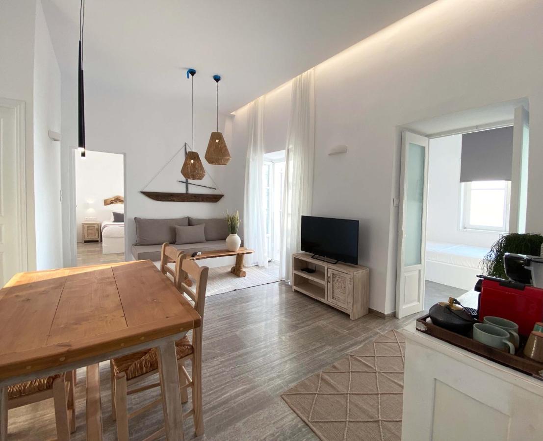 Lyra Seafront Apartment , Paroikia Town Center Zewnętrze zdjęcie