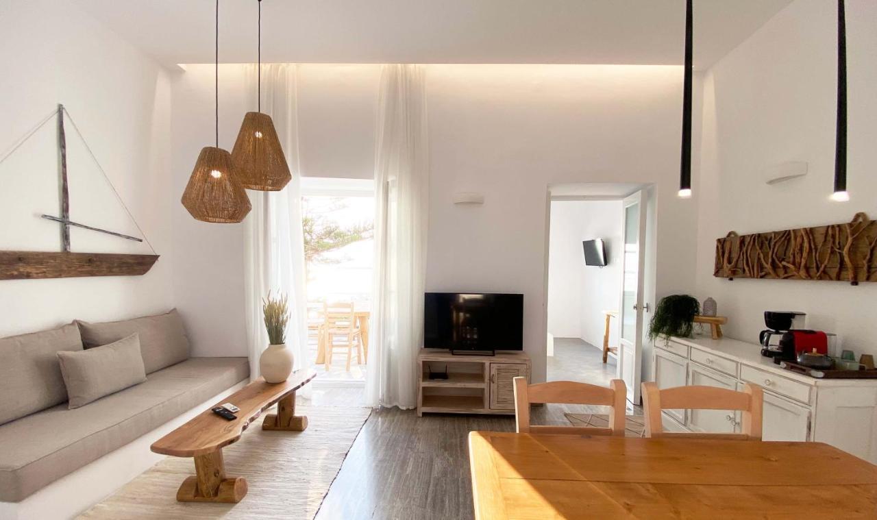 Lyra Seafront Apartment , Paroikia Town Center Zewnętrze zdjęcie