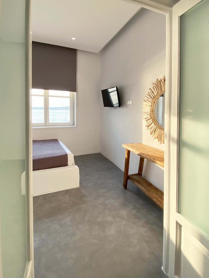 Lyra Seafront Apartment , Paroikia Town Center Zewnętrze zdjęcie