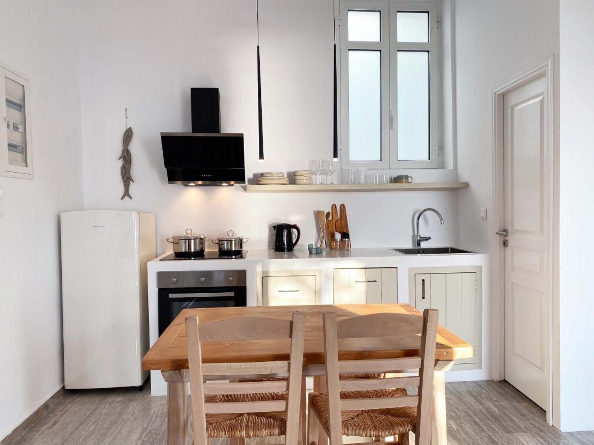 Lyra Seafront Apartment , Paroikia Town Center Zewnętrze zdjęcie